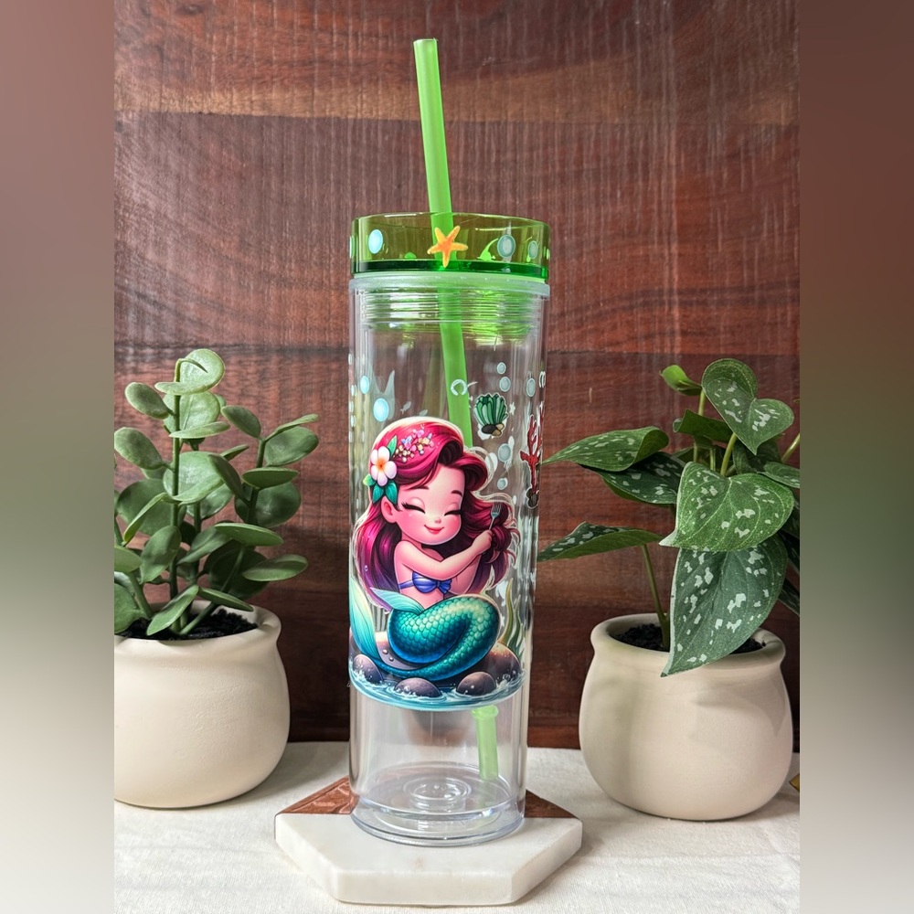 Mermaid Tumbler with Green Lid and Straw